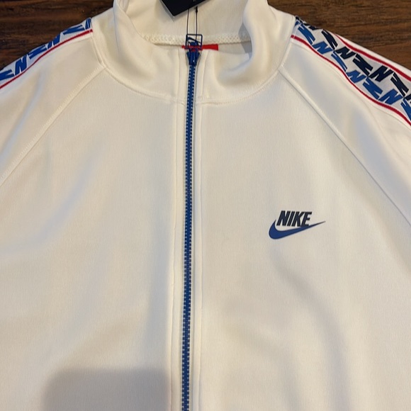 Nike Men's Taped Retro Track Full Zip Jacket White Large AJ2681 133 NEW W Tags - Picture 2 of 9